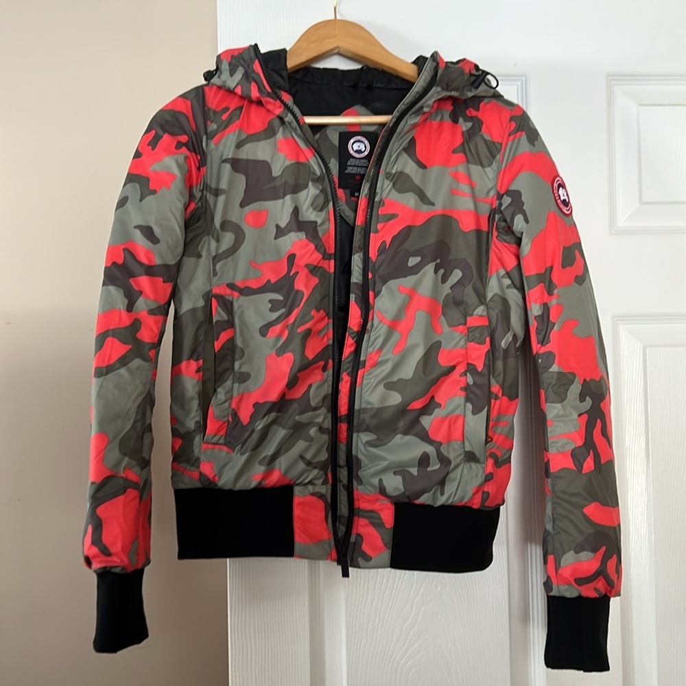 Authentic Canada Goose Jacket - image 4